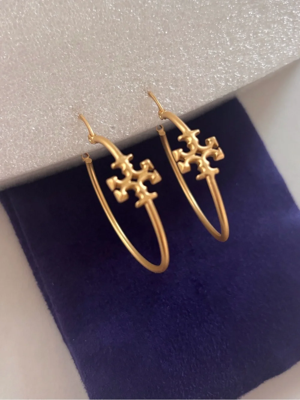 NWOT Tory Burch Eleanor Hoop Earring